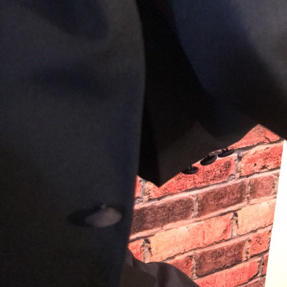 Neil Allyn Tuxedo Coat - Picture 7 of 17